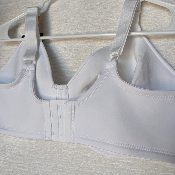 Vanity Fair Women's Bra 40DD White Minimizer Bra Wide Straps Model 76080 - Picture 6 of 8